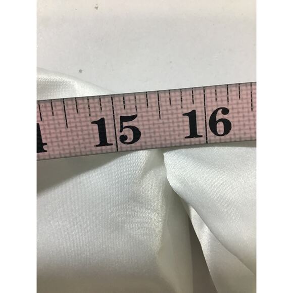 LULU'S L Chic Vow White Satin Off-the-Shoulder Bow Jumpsuit NEW B87 - Picture 7 of 12